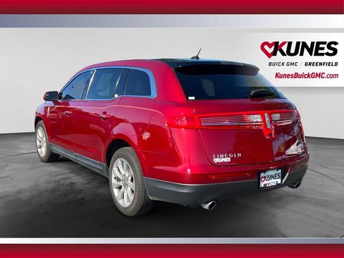 Used 2014 Lincoln MKT FWD image 8