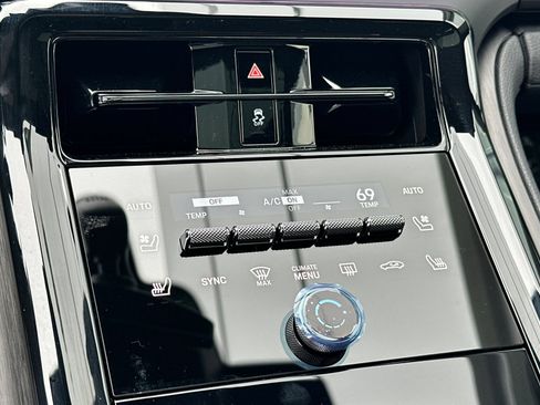 New 2026 Porsche Panamera RWD image 24