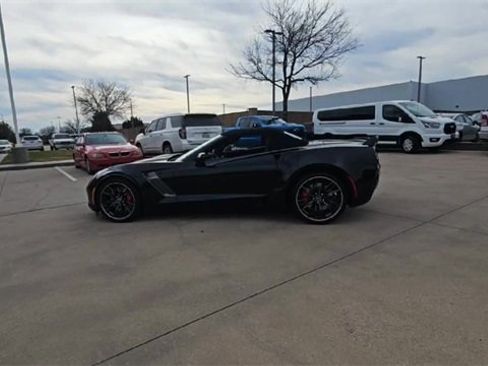Used 2015 Chevrolet Corvette Z06 w/ 3LZ Preferred Equipment Group image 6