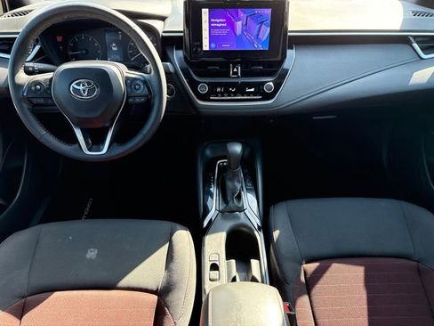 Used 2024 Toyota Corolla SE FWD image 11