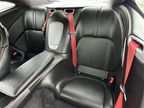 Used 2020 Aston Martin DB11 Coupe image 31