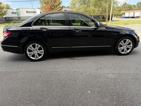 Used 2008 Mercedes-Benz C 300 Luxury w/ P1 Pkg image 6