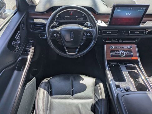 Used 2023 Lincoln Aviator Reserve AWD/4WD image 18