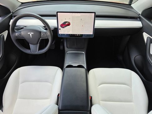 Used 2021 Tesla Model Y Long Range AWD/4WD image 13