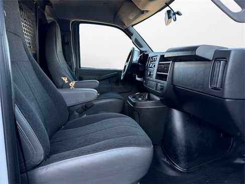 Used 2024 Chevrolet Express 2500 w/ Driver Convenience Package image 15