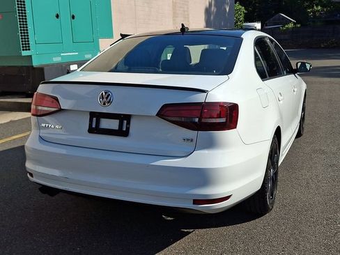 Used 2018 Volkswagen Jetta Sport FWD image 10