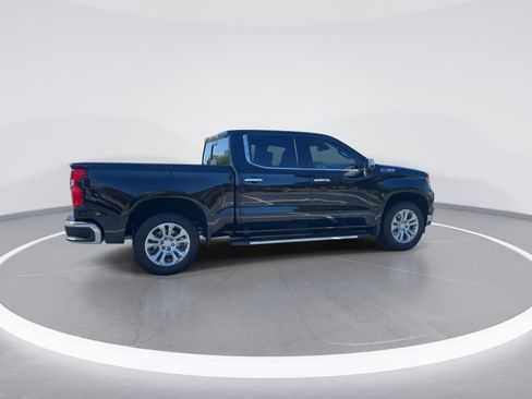 Used 2024 Chevrolet Silverado 1500 LTZ image 9