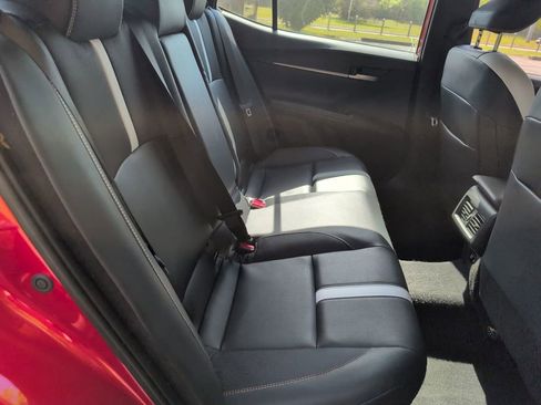 Used 2025 Toyota Camry SE FWD image 30