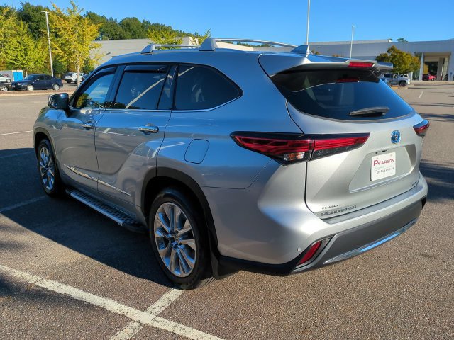 Used 2023 Toyota Highlander Limited AWD/4WD image 6