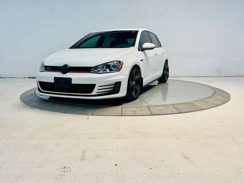 Used 2015 Volkswagen GTI S FWD image 7