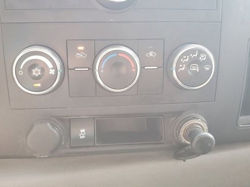 Used 2013 Chevrolet Silverado 3500 W/T image 26