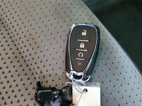 Used 2024 Chevrolet Trax LT image 27