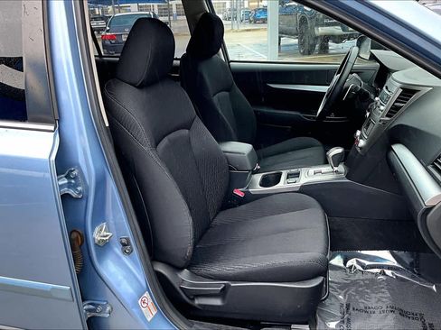 Used 2011 Subaru Outback 2.5i Premium w/ All-Weather Pkg image 8