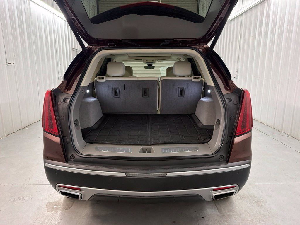 Used 2022 Cadillac XT5 Premium Luxury w/ Technology Package AWD/4WD image 23