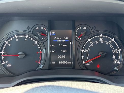 Used 2020 Toyota 4Runner SR5 Premium image 14