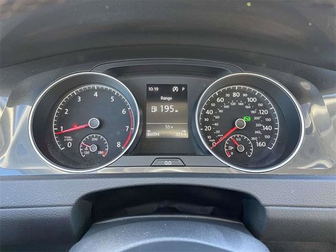 Used 2020 Volkswagen Golf 4-Door image 30