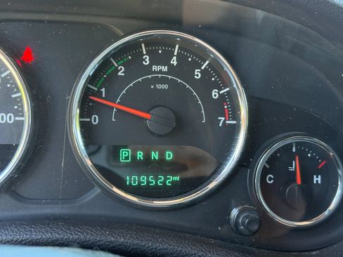 Used 2015 Jeep Wrangler Unlimited Sport w/ Quick Order Package 24S AWD/4WD image 16