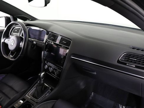 Used 2018 Volkswagen Golf R 4-Door image 27