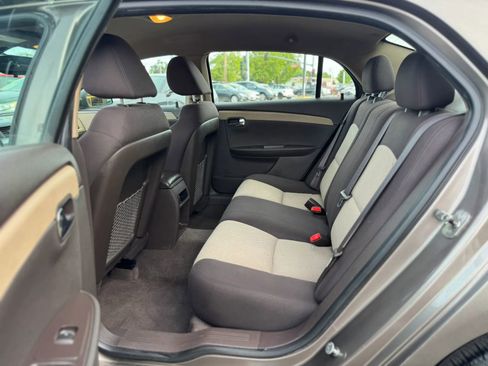 Used 2011 Chevrolet Malibu LS FWD image 13