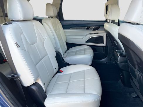 Used 2023 Kia Telluride SX image 30