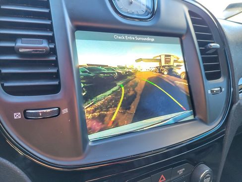 Used 2019 Chrysler 300 S image 14