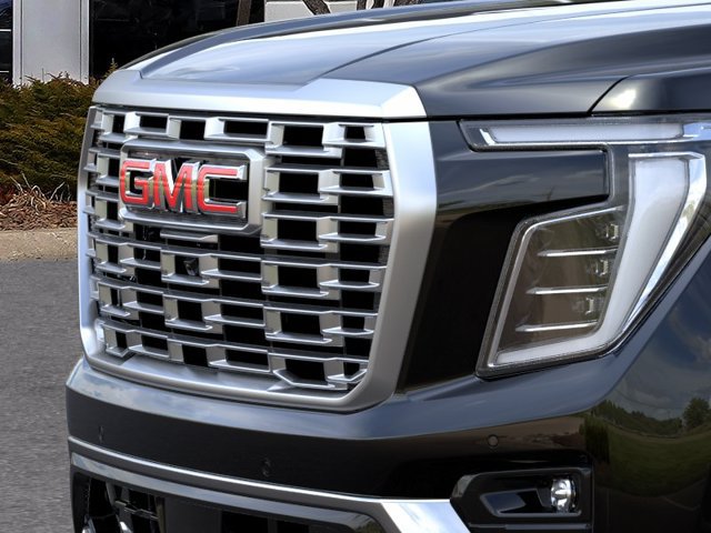 New 2026 GMC Yukon Denali w/ Denali Reserve Package AWD/4WD image 13
