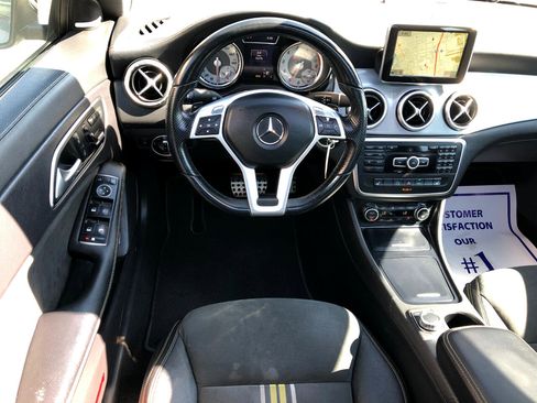 Used 2014 Mercedes-Benz CLA 250 4MATIC image 9