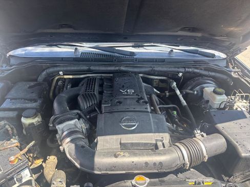 Used 2012 Nissan Pathfinder S image 9