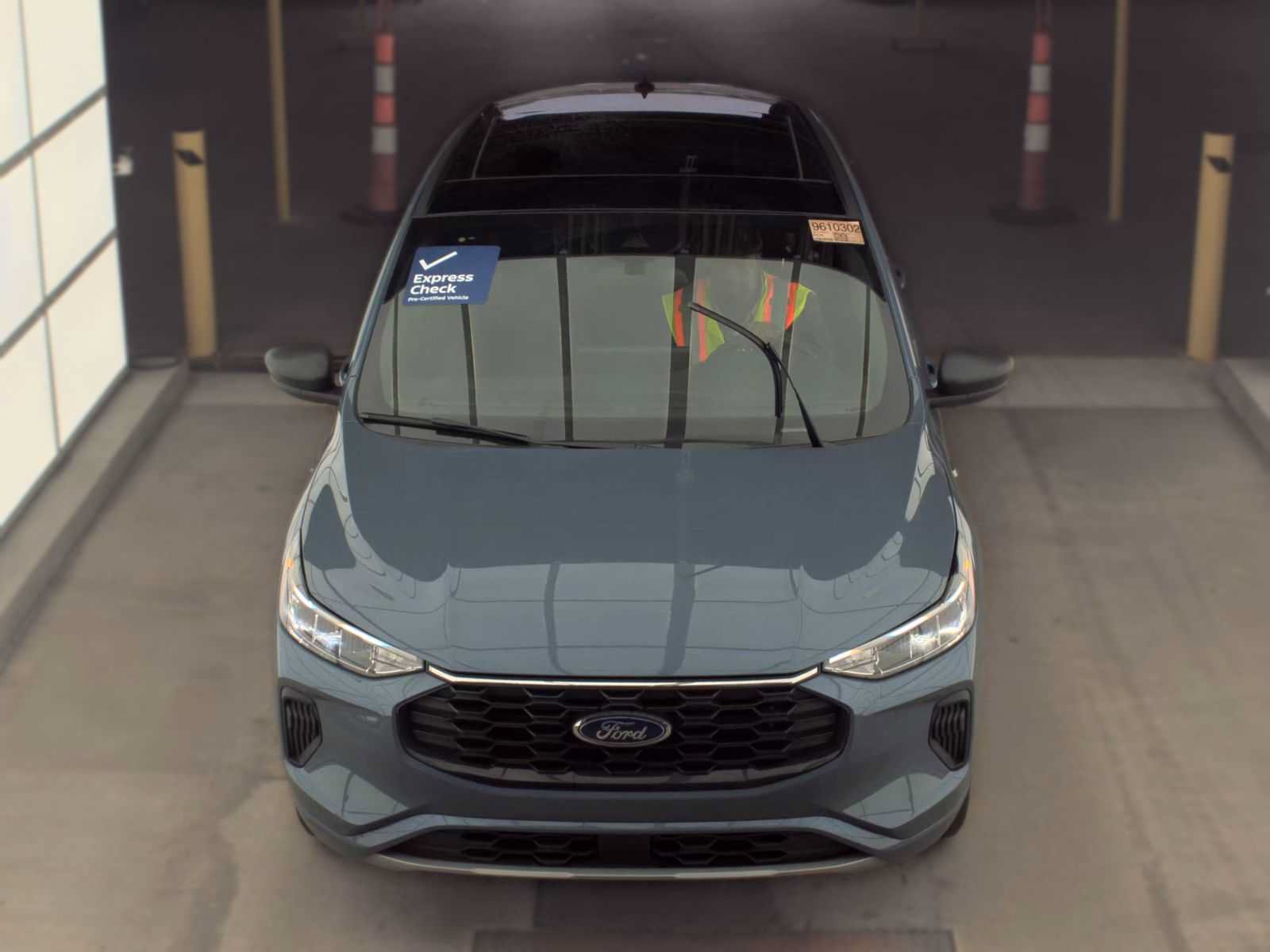 Used 2024 Ford Escape ST-Line w/ Tech Pack #1 AWD/4WD image 6