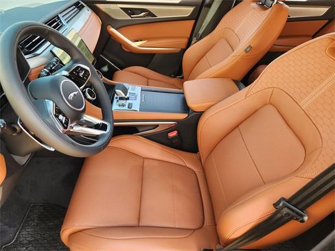 Used 2026 Jaguar F-PACE R-Dynamic S image 10