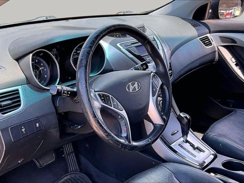 Used 2011 Hyundai Elantra Limited FWD image 16