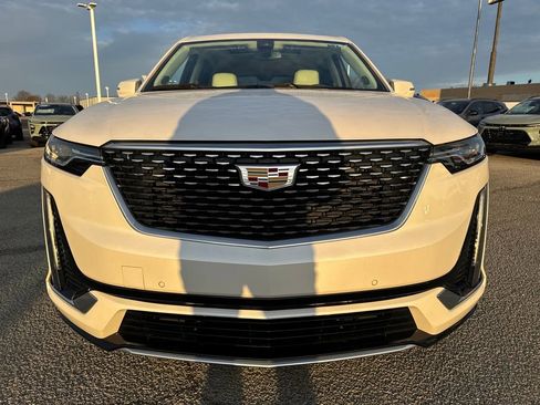 Certified 2023 Cadillac XT6 Premium Luxury image 12