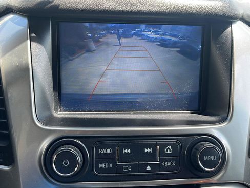 Used 2020 Chevrolet Suburban LS AWD/4WD image 9