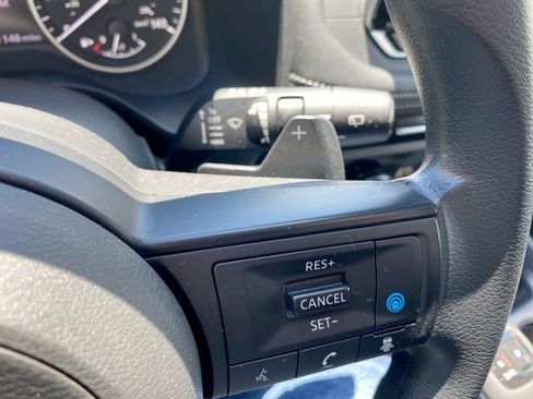Used 2024 Nissan Rogue SV AWD/4WD image 20