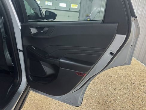 Used 2025 Ford Escape Active image 30