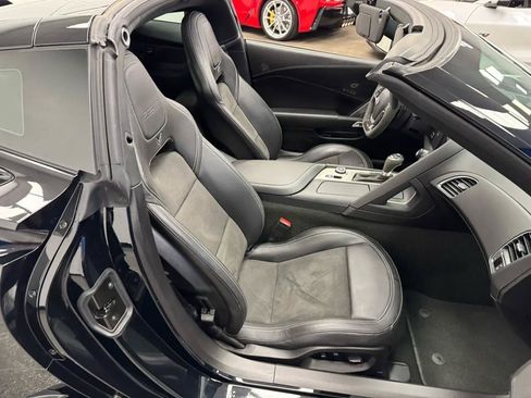 Used 2017 Chevrolet Corvette Z06 RWD image 17