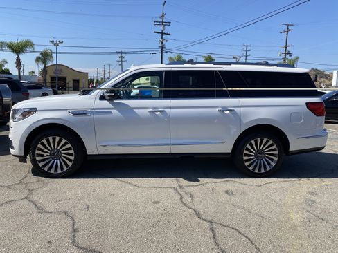 Used 2018 Lincoln Navigator L Reserve w/ Technology Package AWD/4WD image 7