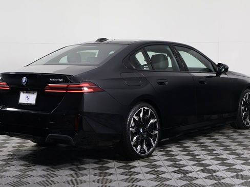 New 2026 BMW i5 eDrive40 w/ Executive Package image 2