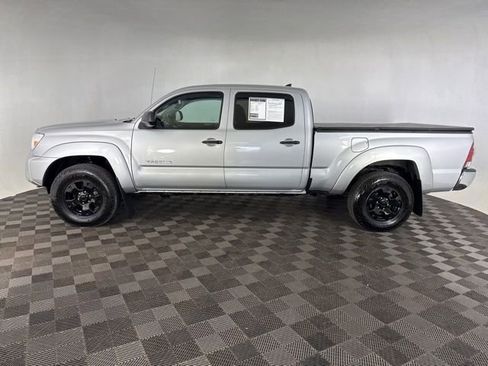 Used 2012 Toyota Tacoma 4x4 Double Cab w/ SR5 Pkg image 8