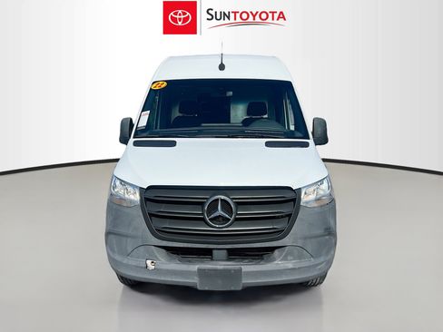 Used 2022 Mercedes-Benz Sprinter 2500 image 10