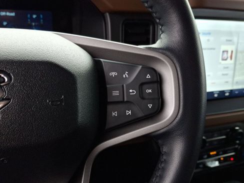 Used 2024 Ford Bronco Outer Banks image 23