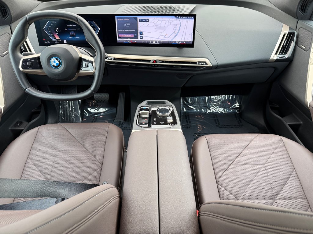 Certified 2024 BMW iX xDrive50 w/ Premium Package AWD/4WD image 10