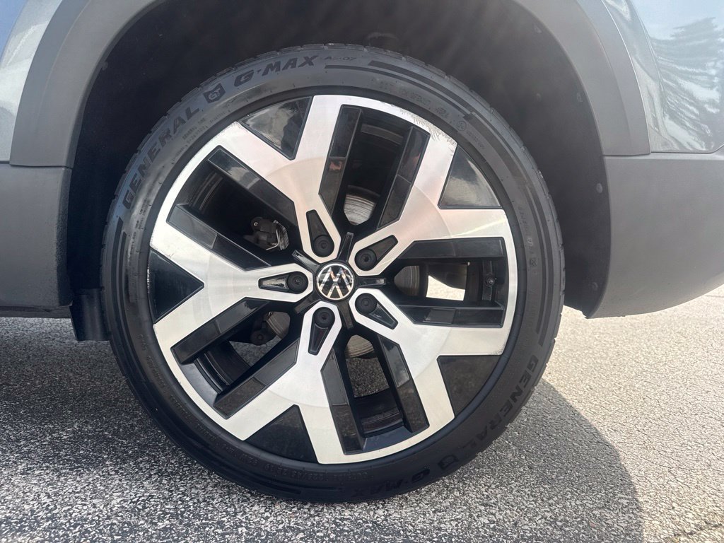 Used 2022 Volkswagen Taos SEL AWD/4WD image 11