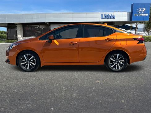 Used 2021 Nissan Versa SV FWD image 6