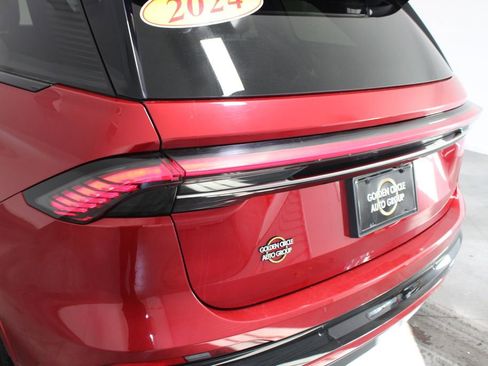 Used 2024 Lincoln Nautilus Reserve image 57