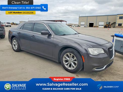 Used 2016 Chrysler 300 Limited RWD image 5