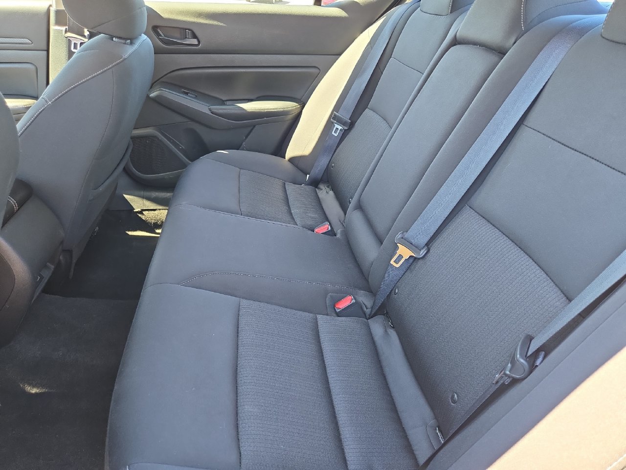 Used 2024 Nissan Altima 2.5 SV FWD image 23