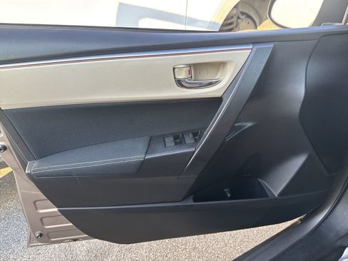 Used 2016 Toyota Corolla LE FWD image 21