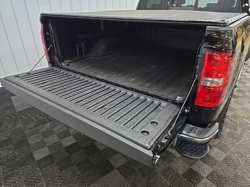 Used 2018 GMC Sierra 1500 SLE w/ SLE Value Package AWD/4WD image 13