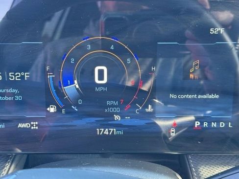 Used 2025 Chevrolet Equinox LT AWD/4WD image 25